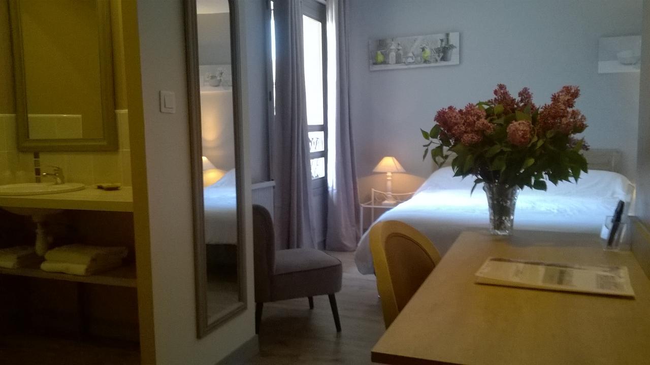 Domaine Le Prieure Hotel Chaumont-le-Bourg ภายนอก รูปภาพ